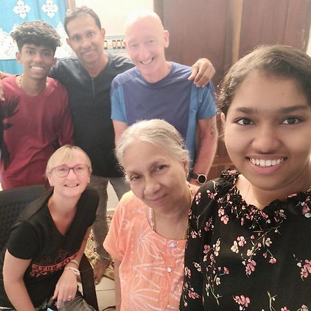 Bethesda Inn Kochi Екстериор снимка