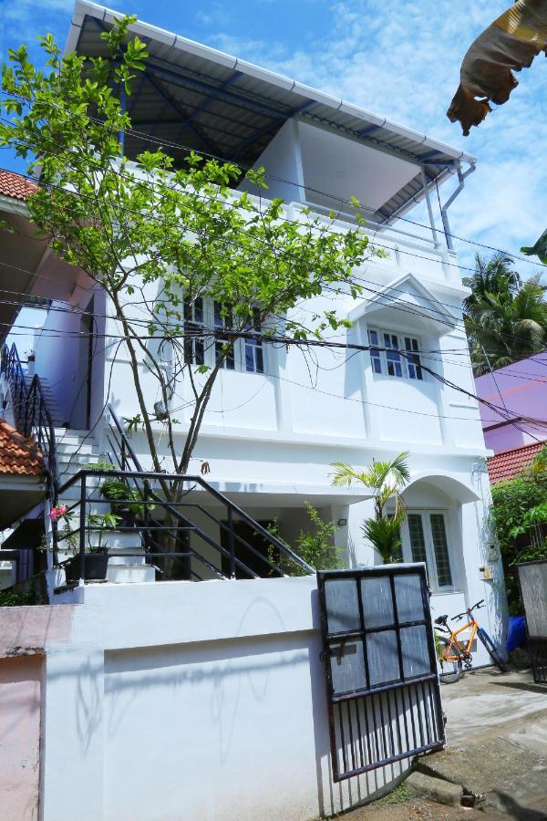 Bethesda Inn Kochi Екстериор снимка