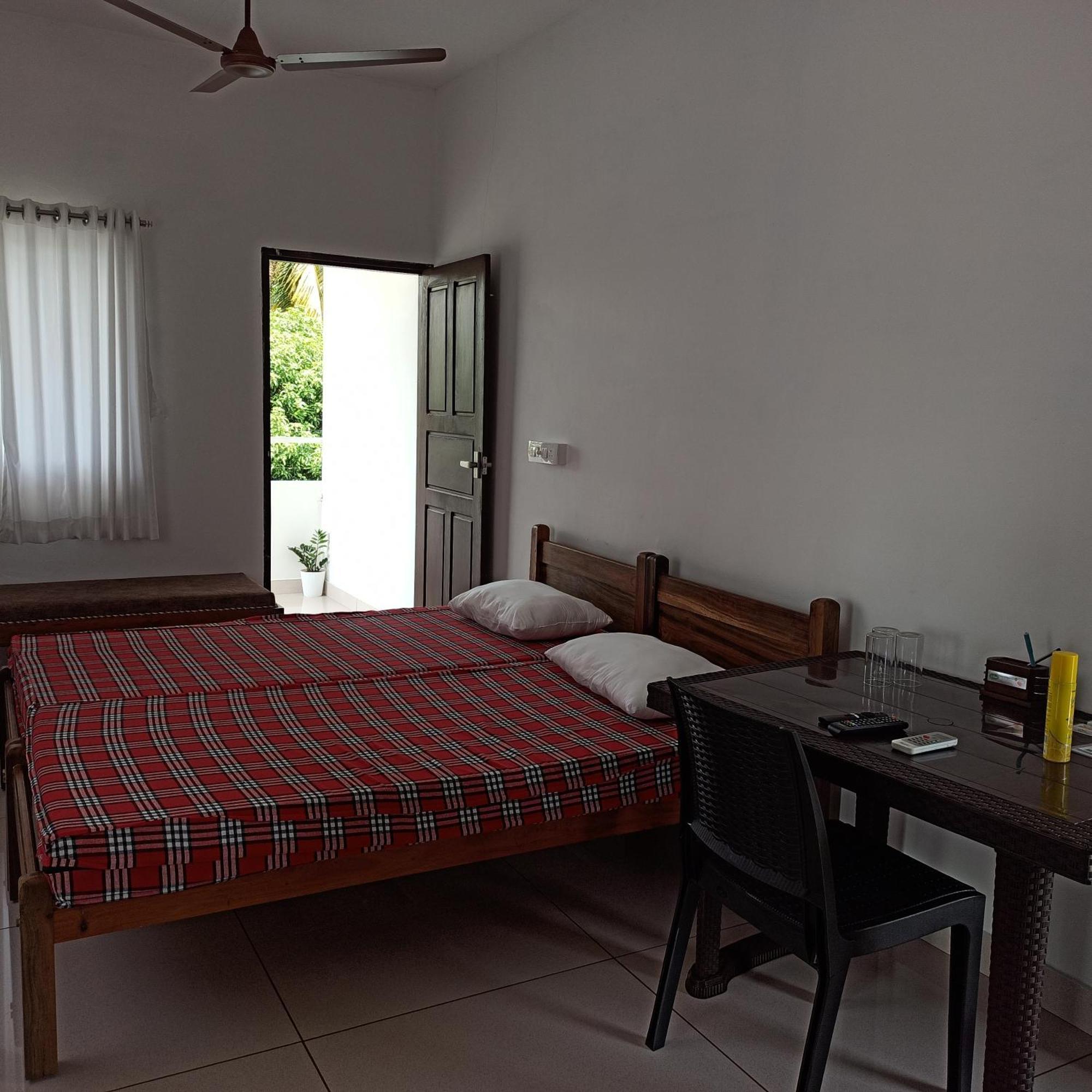 Bethesda Inn Kochi Екстериор снимка