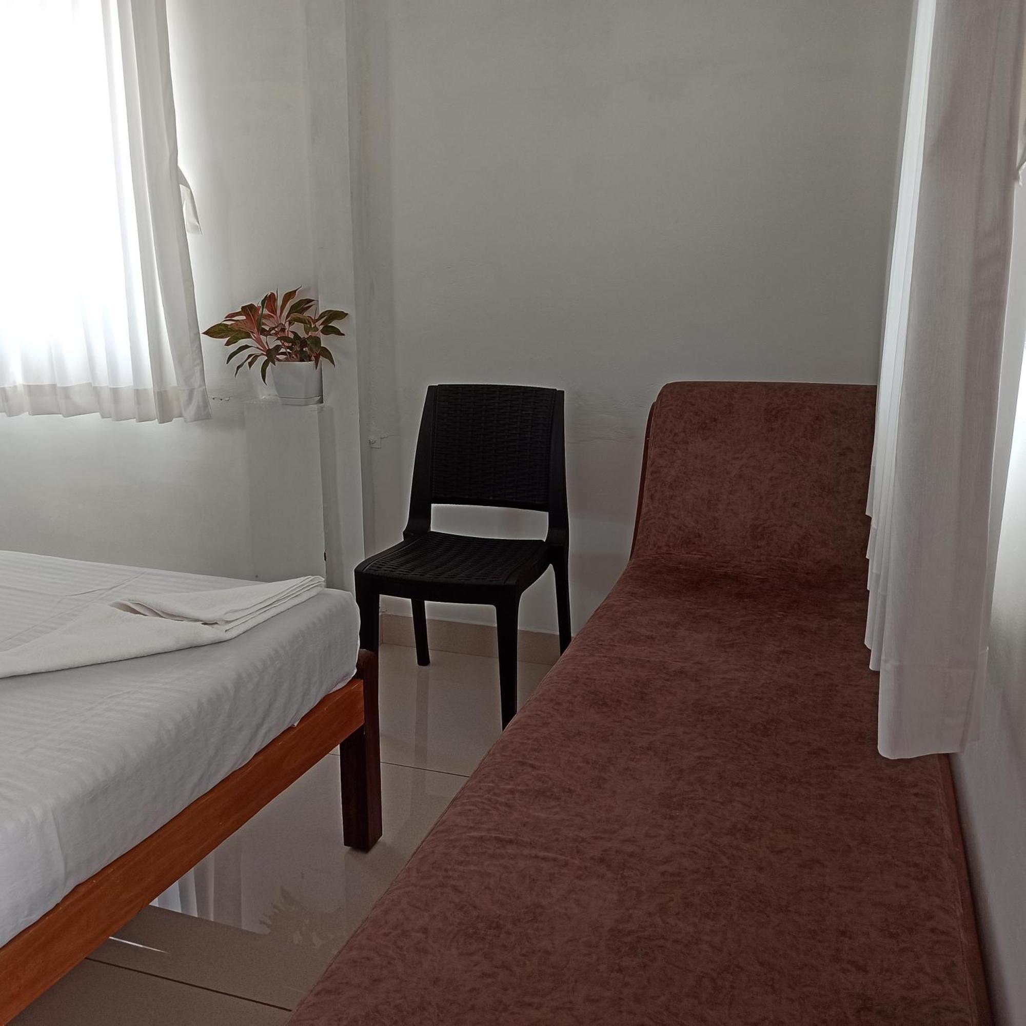Bethesda Inn Kochi Екстериор снимка