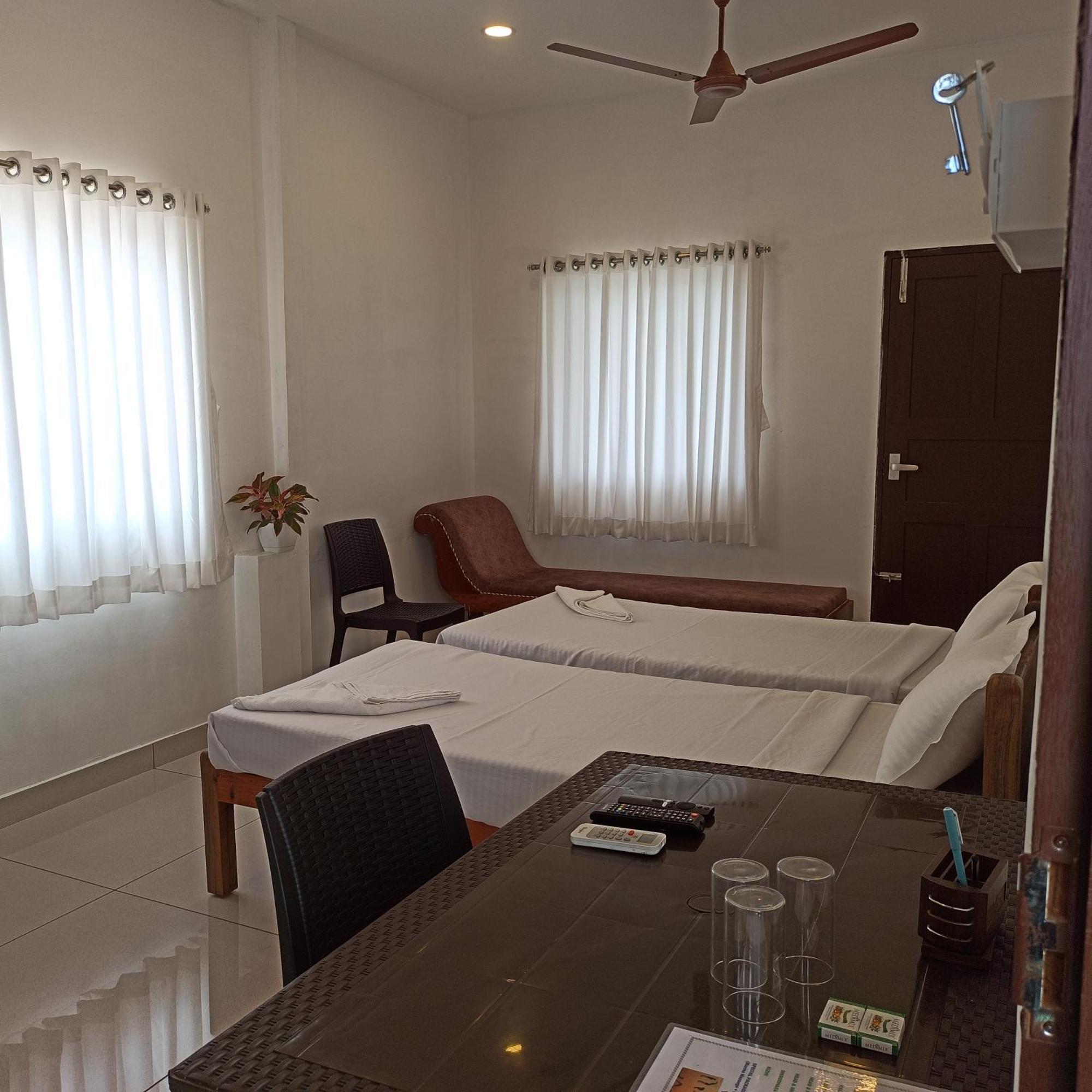 Bethesda Inn Kochi Екстериор снимка