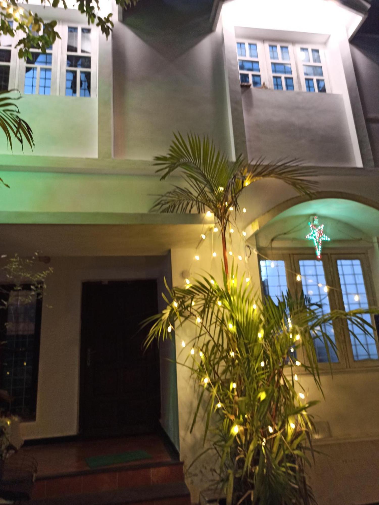 Bethesda Inn Kochi Екстериор снимка